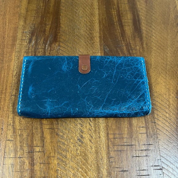 EUC KMM&Co. Petrol Blue Bison Clutch Wallet - Picture 2 of 4